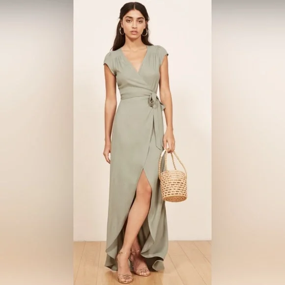 Reformation Chamomile green wrap Size small, good